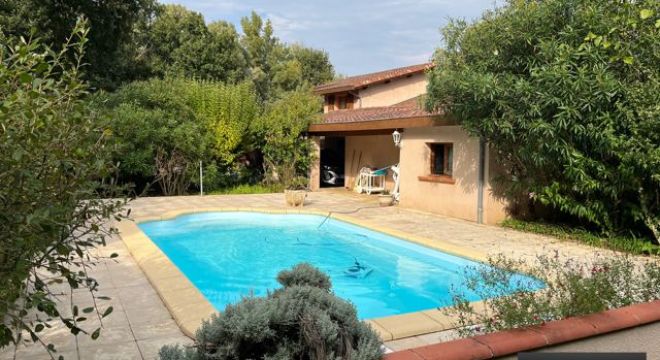 Maison T6 de 200 m2 sur 2625m2 de terrain